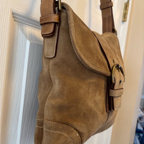 Coach VINTAGE Y2K SoHo D05Q-9482 Tan Suede Hobo Bag w Adjust Leather Strap VGUC - Picture 4 of 15